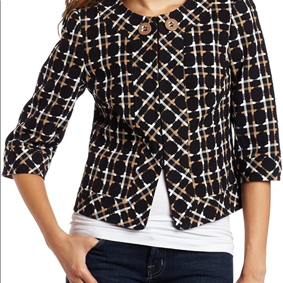 Trina Turk Jackets & Blazers - TRINA TURK Arrow Single Hook Jacket in EUC 🌟